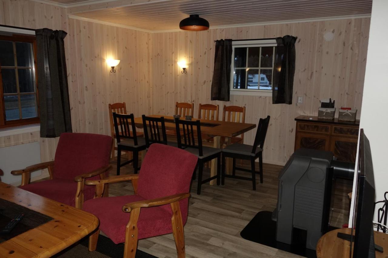 Roste Hyttetun Og Camping Os (Hedmark) Esterno foto